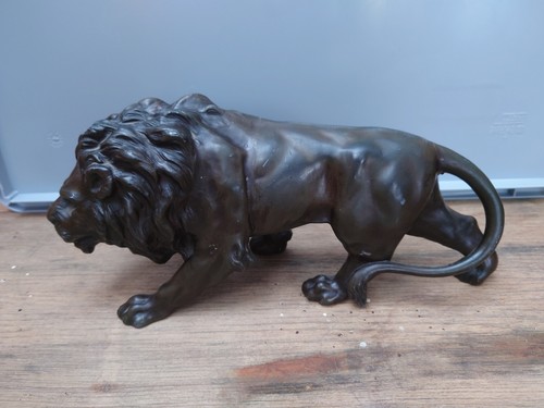 Löwe figur zinkguss - zinkguss, bronziert
