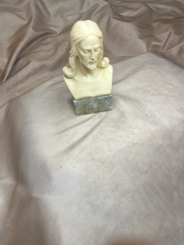 Ivory toned female bust - ivory-toned,