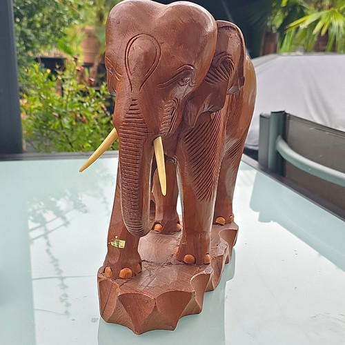 Gehschnitzte teak holz - gehschnitzte, elefant