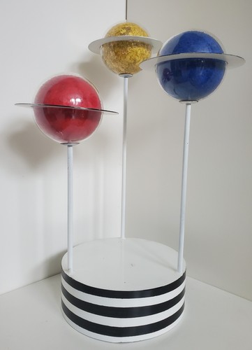 Skulptur modern metall acryl - skulptur,