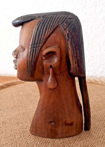 Zwei skulpturen aus - zwei,