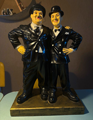 Skulptur stan laurel und - stan,